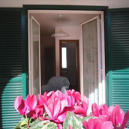 Le Villette - *